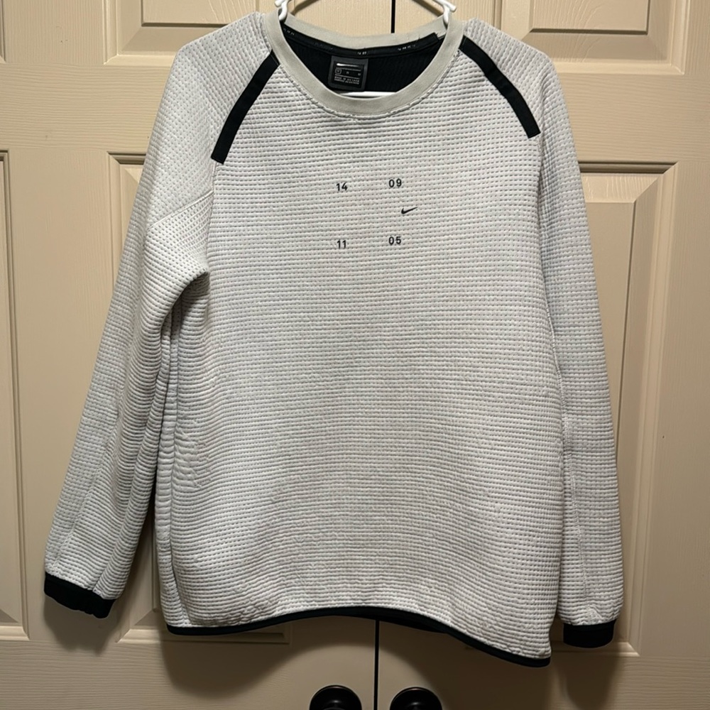 Nike crewneck